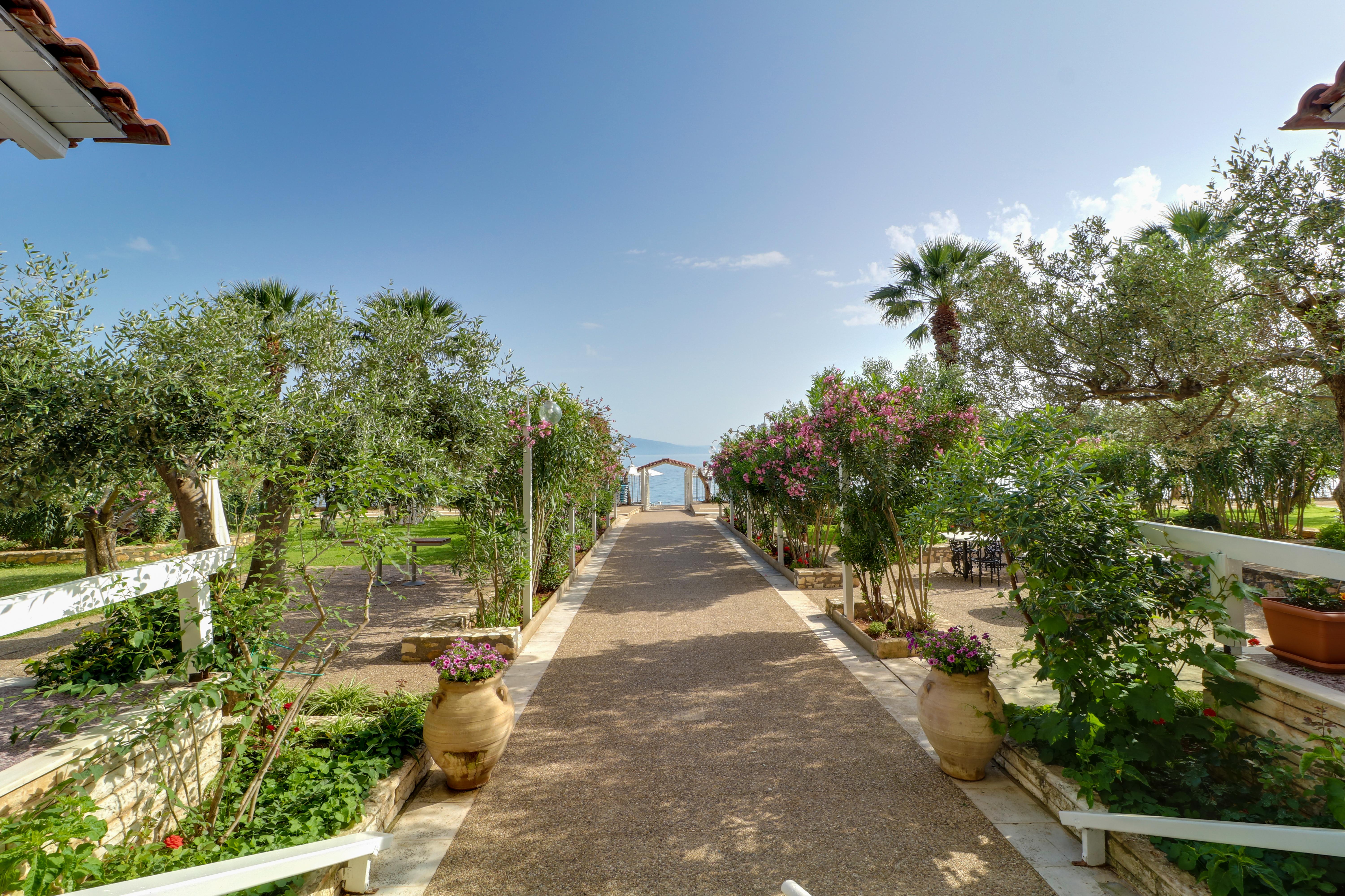 Calamos Beach Family Club Hotel Kalamos  Exterior photo